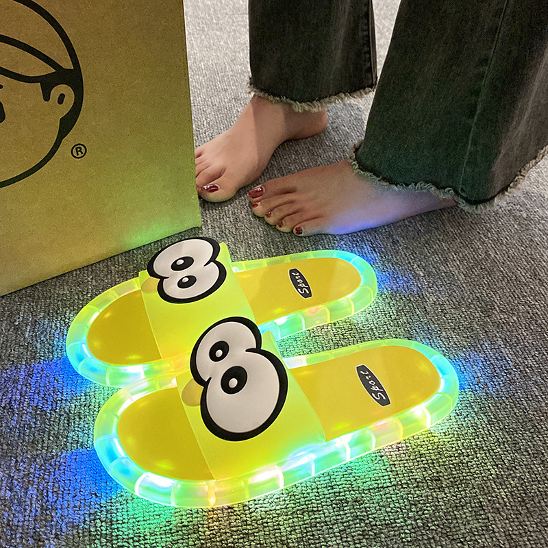 LED Cartoon Slippers – Vibrant Light-Up Sole & Cute Penguin Design – Flexible PVC & Easy Slip-On 🏠